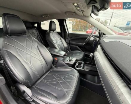 Красный Форд Mustang Mach-E, объемом двигателя 0 л и пробегом 107 тыс. км за 19500 $, фото 18 на Automoto.ua