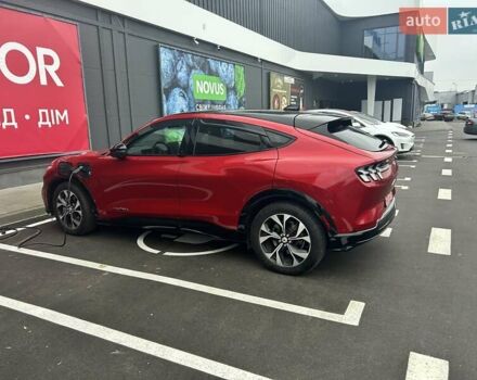 Красный Форд Mustang Mach-E, объемом двигателя 0 л и пробегом 80 тыс. км за 26500 $, фото 5 на Automoto.ua
