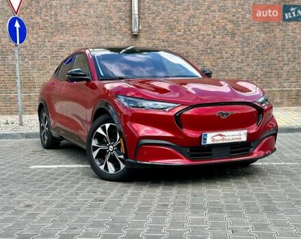 Красный Форд Mustang Mach-E, объемом двигателя 0 л и пробегом 14 тыс. км за 30999 $, фото 5 на Automoto.ua