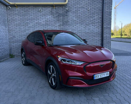 Красный Форд Mustang Mach-E, объемом двигателя 0 л и пробегом 48 тыс. км за 22000 $, фото 2 на Automoto.ua
