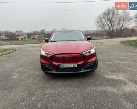 Красный Форд Mustang Mach-E, объемом двигателя 0 л и пробегом 12 тыс. км за 28000 $, фото 6 на Automoto.ua