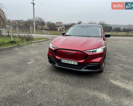 Красный Форд Mustang Mach-E, объемом двигателя 0 л и пробегом 12 тыс. км за 28000 $, фото 7 на Automoto.ua