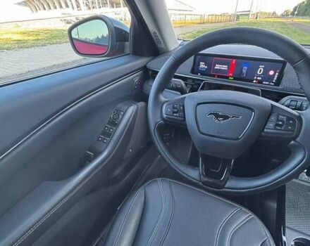 Красный Форд Mustang Mach-E, объемом двигателя 0 л и пробегом 10 тыс. км за 26500 $, фото 18 на Automoto.ua