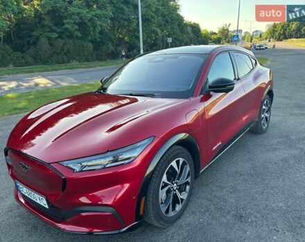 Красный Форд Mustang Mach-E, объемом двигателя 0 л и пробегом 10 тыс. км за 26500 $, фото 12 на Automoto.ua