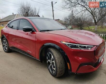 Красный Форд Mustang Mach-E, объемом двигателя 0 л и пробегом 6 тыс. км за 26999 $, фото 5 на Automoto.ua