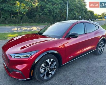 Красный Форд Mustang Mach-E, объемом двигателя 0 л и пробегом 10 тыс. км за 26500 $, фото 4 на Automoto.ua