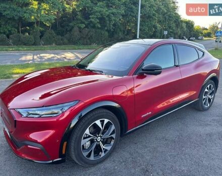 Красный Форд Mustang Mach-E, объемом двигателя 0 л и пробегом 10 тыс. км за 26500 $, фото 7 на Automoto.ua