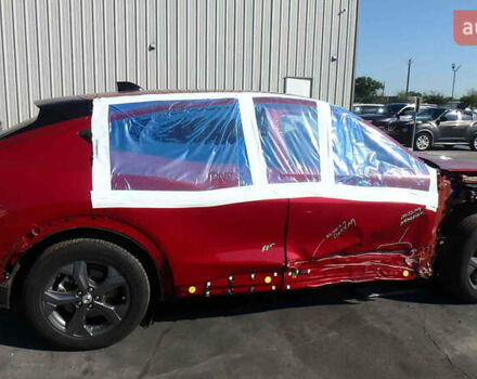 Красный Форд Mustang Mach-E, объемом двигателя 0 л и пробегом 27 тыс. км за 16000 $, фото 11 на Automoto.ua