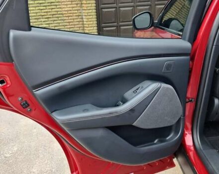 Красный Форд Mustang Mach-E, объемом двигателя 0 л и пробегом 6 тыс. км за 26999 $, фото 26 на Automoto.ua