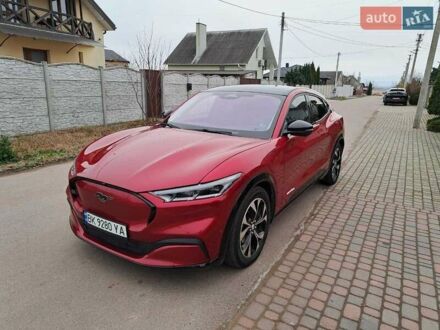 Красный Форд Mustang Mach-E, объемом двигателя 0 л и пробегом 145 тыс. км за 20900 $, фото 1 на Automoto.ua
