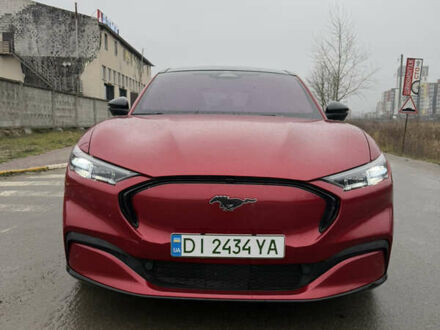 Красный Форд Mustang Mach-E, объемом двигателя 0 л и пробегом 52 тыс. км за 25500 $, фото 1 на Automoto.ua