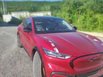 Красный Форд Mustang Mach-E, объемом двигателя 0 л и пробегом 73 тыс. км за 23500 $, фото 1 на Automoto.ua