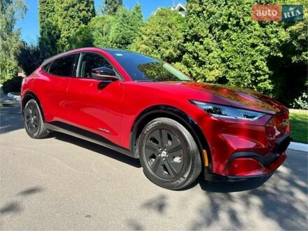 Красный Форд Mustang Mach-E, объемом двигателя 0 л и пробегом 26 тыс. км за 27400 $, фото 1 на Automoto.ua