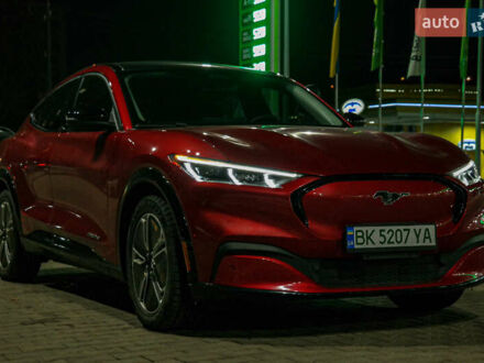 Форд Mustang Mach-E 2023 в Ровно на Automoto.ua Красный Форд Mustang Mach-E, объемом двигателя 0 л и пробегом 19 тыс. км за 25000 $, фото 1 на Automoto.ua