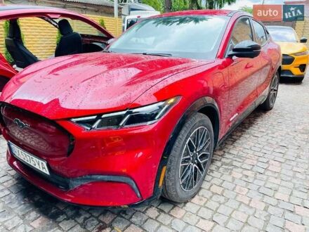 Красный Форд Mustang Mach-E, объемом двигателя 0 л и пробегом 27 тыс. км за 29500 $, фото 1 на Automoto.ua