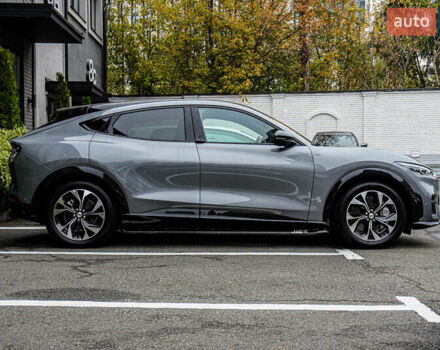 Форд Mustang Mach-E, объемом двигателя 0 л и пробегом 2 тыс. км за 33450 $, фото 2 на Automoto.ua