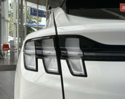 Форд Mustang Mach-E, объемом двигателя 0 л и пробегом 0 тыс. км за 55380 $, фото 9 на Automoto.ua