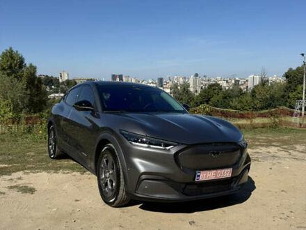 Форд Mustang Mach-E, об'ємом двигуна 0 л та пробігом 7 тис. км за 28000 $, фото 1 на Automoto.ua