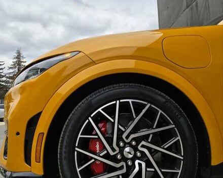 Жовтий Форд Mustang Mach-E, об'ємом двигуна 0 л та пробігом 46 тис. км за 35000 $, фото 3 на Automoto.ua