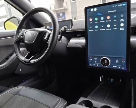 Желтый Форд Mustang Mach-E, объемом двигателя 0 л и пробегом 46 тыс. км за 34999 $, фото 19 на Automoto.ua