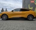 Желтый Форд Mustang Mach-E, объемом двигателя 0 л и пробегом 46 тыс. км за 34999 $, фото 13 на Automoto.ua