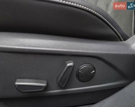 Жовтий Форд Mustang Mach-E, об'ємом двигуна 0 л та пробігом 46 тис. км за 35000 $, фото 18 на Automoto.ua