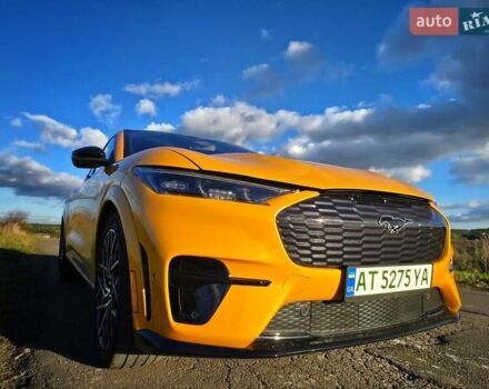 Желтый Форд Mustang Mach-E, объемом двигателя 0 л и пробегом 46 тыс. км за 34999 $, фото 5 на Automoto.ua
