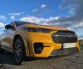 Желтый Форд Mustang Mach-E, объемом двигателя 0 л и пробегом 46 тыс. км за 34999 $, фото 9 на Automoto.ua