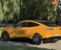 Желтый Форд Mustang Mach-E, объемом двигателя 0 л и пробегом 18 тыс. км за 49000 $, фото 13 на Automoto.ua
