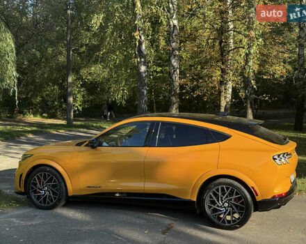 Желтый Форд Mustang Mach-E, объемом двигателя 0 л и пробегом 18 тыс. км за 49000 $, фото 6 на Automoto.ua