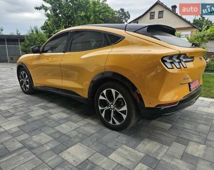 Желтый Форд Mustang Mach-E, объемом двигателя 0 л и пробегом 33 тыс. км за 27500 $, фото 7 на Automoto.ua