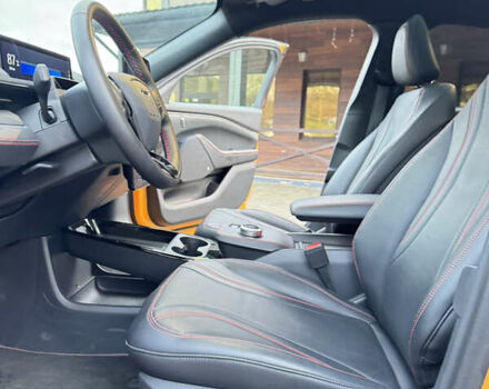 Жовтий Форд Mustang Mach-E, об'ємом двигуна 0 л та пробігом 27 тис. км за 33500 $, фото 30 на Automoto.ua