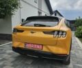 Желтый Форд Mustang Mach-E, объемом двигателя 0 л и пробегом 33 тыс. км за 27500 $, фото 5 на Automoto.ua