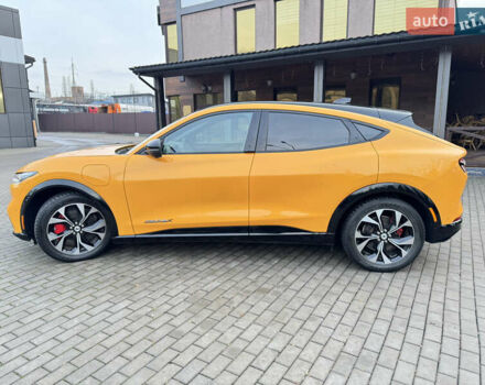 Жовтий Форд Mustang Mach-E, об'ємом двигуна 0 л та пробігом 27 тис. км за 33500 $, фото 9 на Automoto.ua
