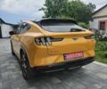 Желтый Форд Mustang Mach-E, объемом двигателя 0 л и пробегом 33 тыс. км за 27500 $, фото 6 на Automoto.ua