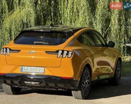 Желтый Форд Mustang Mach-E, объемом двигателя 0 л и пробегом 18 тыс. км за 49000 $, фото 16 на Automoto.ua