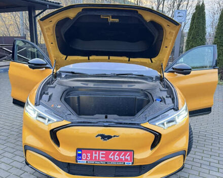 Жовтий Форд Mustang Mach-E, об'ємом двигуна 0 л та пробігом 27 тис. км за 33500 $, фото 33 на Automoto.ua