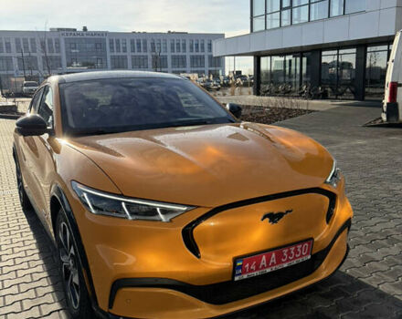 Желтый Форд Mustang Mach-E, объемом двигателя 0 л и пробегом 37 тыс. км за 28900 $, фото 9 на Automoto.ua