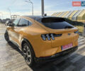 Желтый Форд Mustang Mach-E, объемом двигателя 0 л и пробегом 37 тыс. км за 28900 $, фото 6 на Automoto.ua