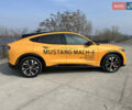 Жовтий Форд Mustang Mach-E, об'ємом двигуна 0 л та пробігом 2 тис. км за 42008 $, фото 5 на Automoto.ua
