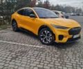 Жовтий Форд Mustang Mach-E, об'ємом двигуна 0 л та пробігом 9 тис. км за 27500 $, фото 8 на Automoto.ua
