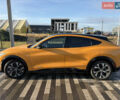 Желтый Форд Mustang Mach-E, объемом двигателя 0 л и пробегом 37 тыс. км за 28900 $, фото 1 на Automoto.ua