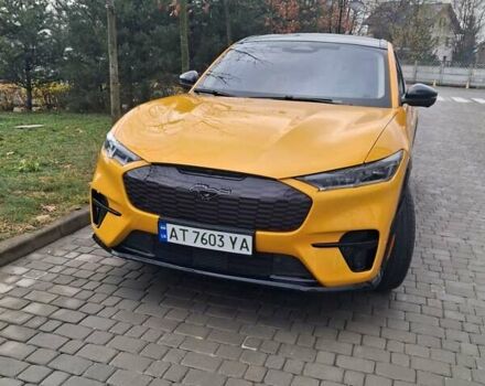 Жовтий Форд Mustang Mach-E, об'ємом двигуна 0 л та пробігом 9 тис. км за 27500 $, фото 1 на Automoto.ua