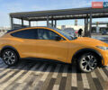 Желтый Форд Mustang Mach-E, объемом двигателя 0 л и пробегом 37 тыс. км за 28900 $, фото 4 на Automoto.ua