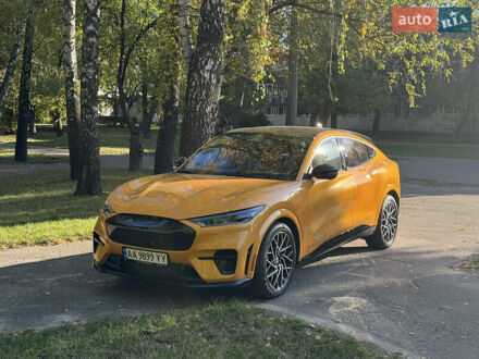 Форд Mustang Mach-E 2022 в Киеве на Automoto.ua Желтый Форд Mustang Mach-E, объемом двигателя 0 л и пробегом 18 тыс. км за 49000 $, фото 1 на Automoto.ua