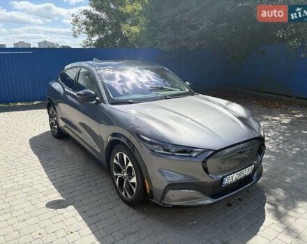 Сірий Форд Mustang Mach-E, об'ємом двигуна 0 л та пробігом 28 тис. км за 26500 $, фото 2 на Automoto.ua