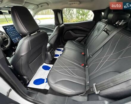 Серый Форд Mustang Mach-E, объемом двигателя 0 л и пробегом 60 тыс. км за 20800 $, фото 19 на Automoto.ua