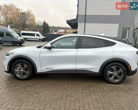 Серый Форд Mustang Mach-E, объемом двигателя 0 л и пробегом 110 тыс. км за 22900 $, фото 3 на Automoto.ua