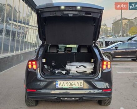 Серый Форд Mustang Mach-E, объемом двигателя 0 л и пробегом 48 тыс. км за 26000 $, фото 32 на Automoto.ua