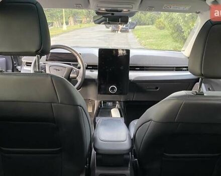 Сірий Форд Mustang Mach-E, об'ємом двигуна 0 л та пробігом 153 тис. км за 31004 $, фото 17 на Automoto.ua